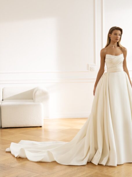 Cardiff dress by Eva Lendel from Less is More 2023