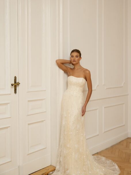 Isola dress 3 by Eva Lendel from Less is More 2023