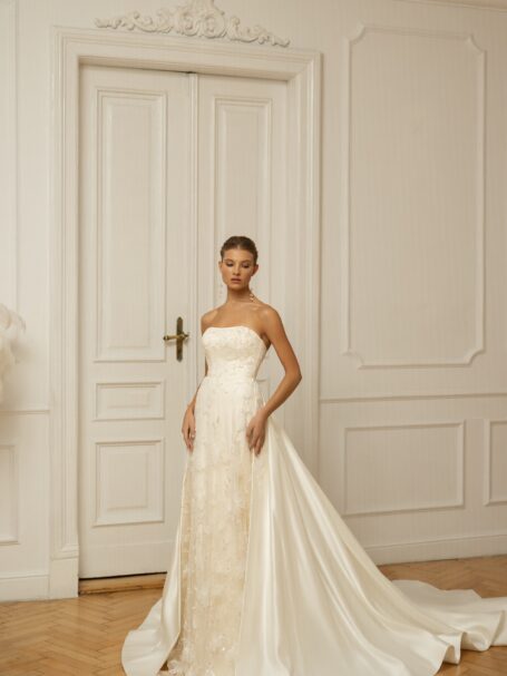 Isola dress by Eva Lendel from Less is More 2023