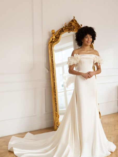 Jador dress by Eva Lendel from Less is More 2023