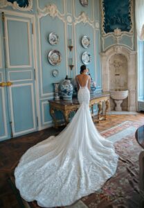 Braga 2 wedding dress by woná concept from atelier collection