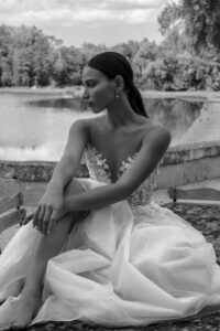 Honey 4 wedding dress by woná concept from atelier collection