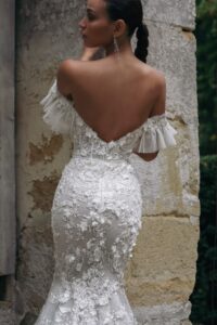 Steff 4 wedding dress by woná concept from atelier collection