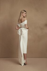 Andrea 2 wedding dress by woná concept from personality collection
