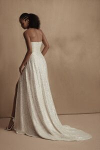 Essen 2 wedding dress by woná concept from personality collection
