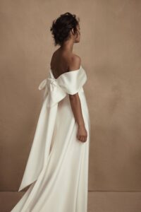 Keltie 2 wedding dress by woná concept from personality collection
