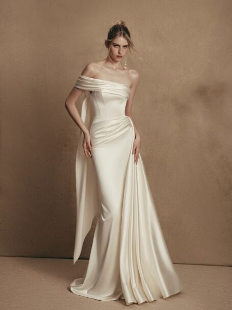 Свадебное платье Selfina 4 от WONÁ Concept из коллекции Personality