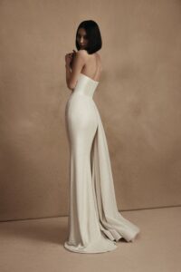 Venera 6 wedding dress by woná concept from personality collection
