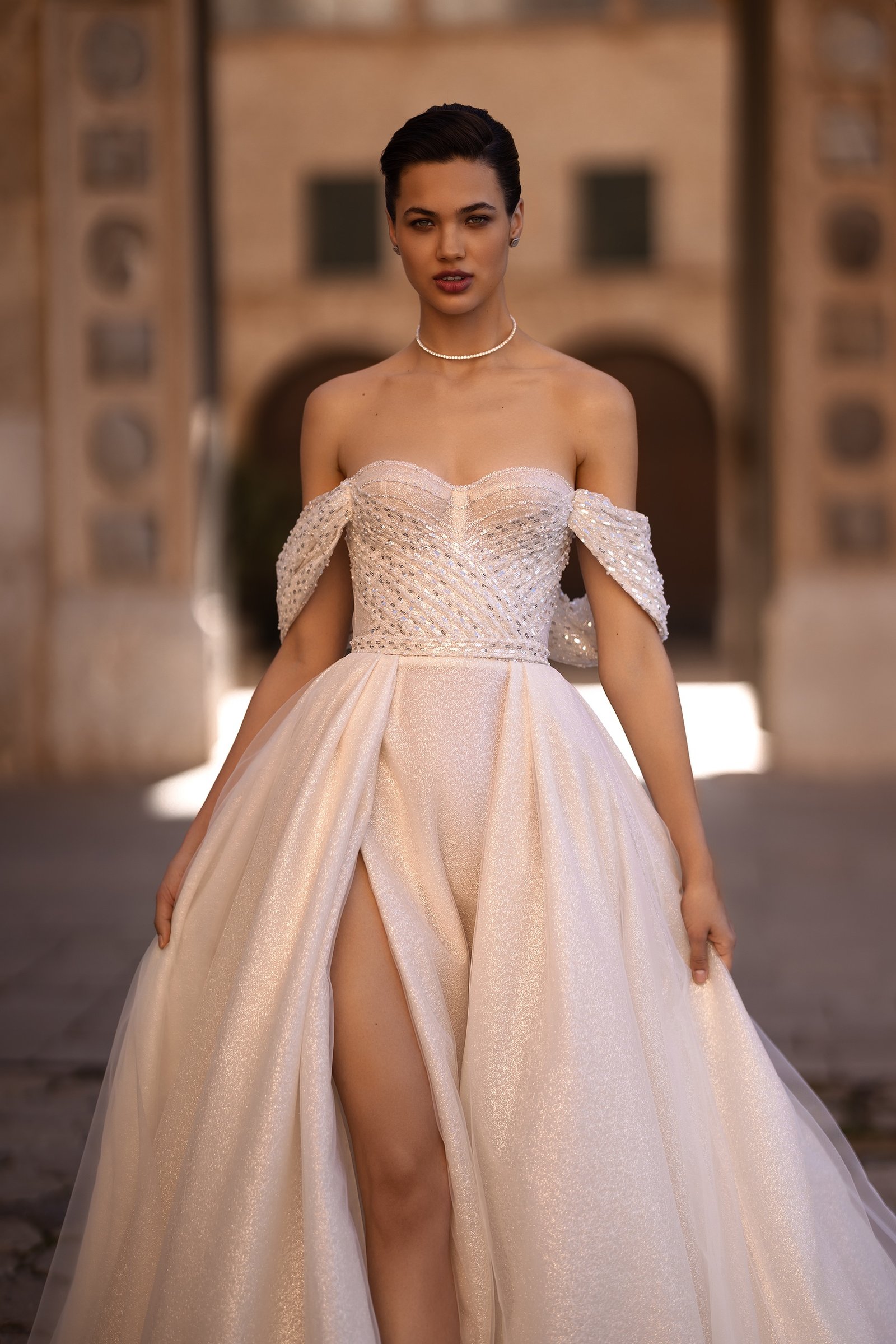 Peony 1 dress by wona concept from alma de oro collection
