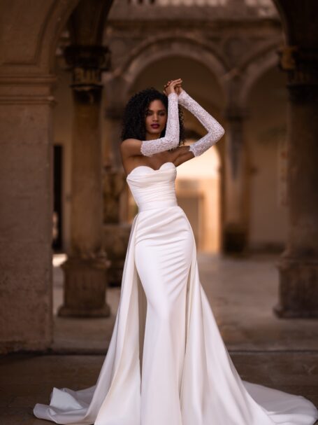 Preston 5 dress by WONA Concept from Alma de Oro collection