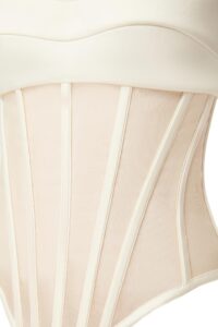 Objective lady di corset 3