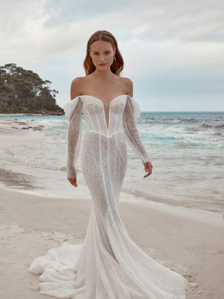 Ayleen 12 wedding dress by WONÁ Concept from Atelier Signature collection