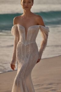Ayleen 3 wedding dress by woná concept from atelier signature collection