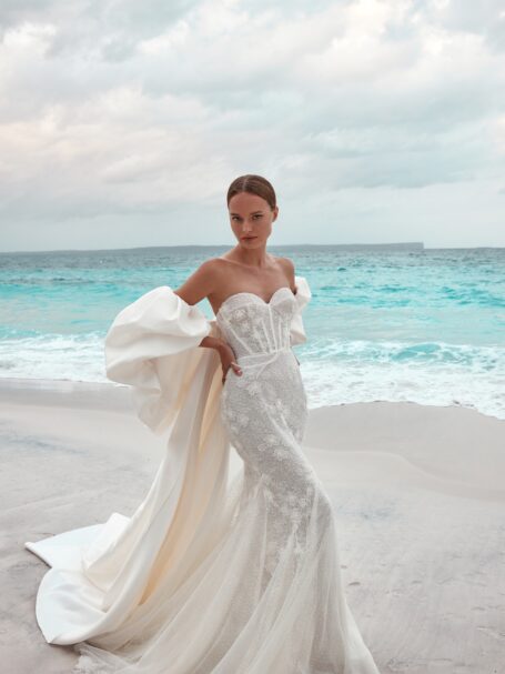 Bernadette 7 wedding dress by WONÁ Concept from Atelier Signature collection