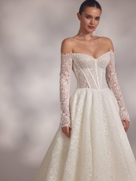 Abril 2 wedding dress by Eva Lendel Less is More 4