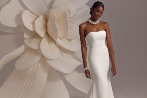 Amalfi 4 wedding dress by eva lendel less is more 4