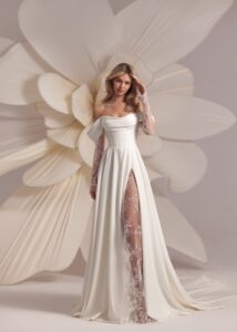 Baccara 5 wedding dress by eva lendel less is more 4