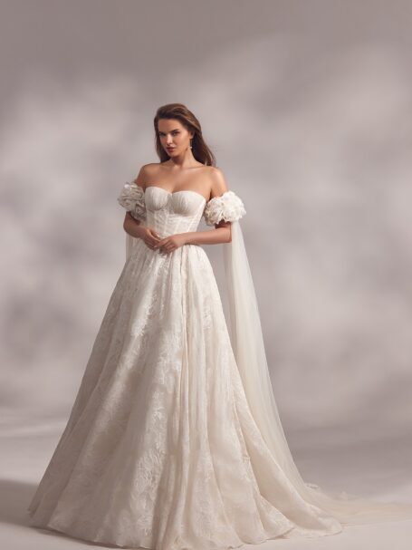 Bavaria 1 wedding dress by Eva Lendel Less is More 4