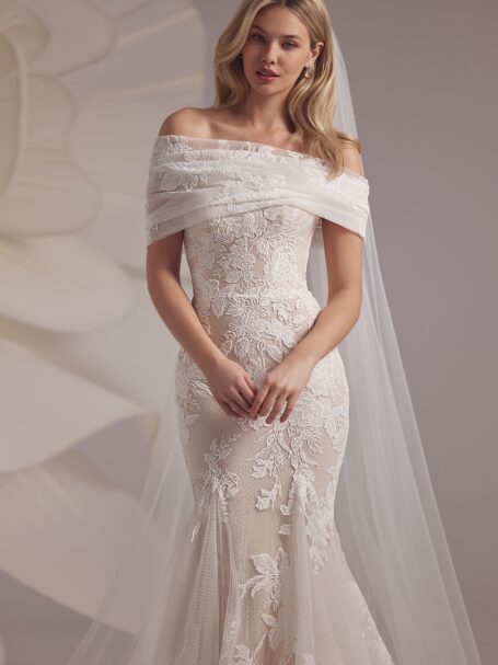 Coraline 2 wedding dress by Eva Lendel Less is More 4