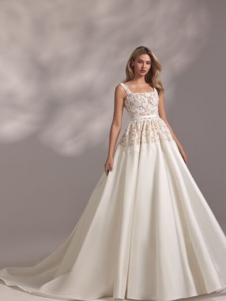Kristi 1 wedding dress by Eva Lendel Less is More 4