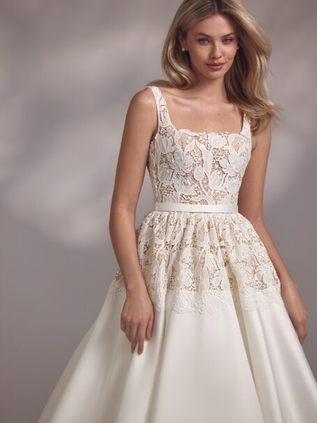 Kristi 2 wedding dress by Eva Lendel Less is More 4