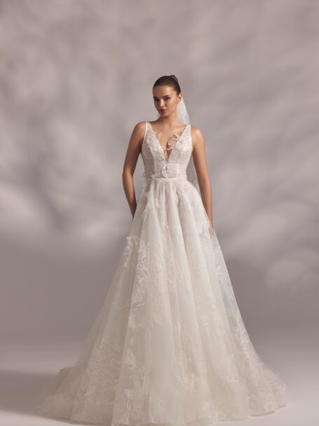 Mellrose 1 wedding dress by Eva Lendel Less is More 4