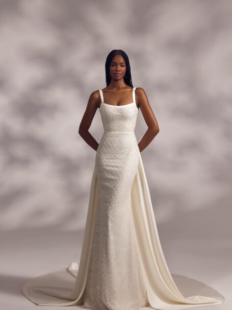 Merci 1 wedding dress by Eva Lendel Less is More 4