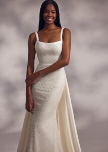 Merci 3 wedding dress by eva lendel less is more 4