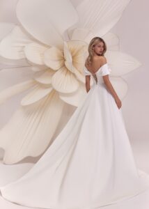 Mirage 3 wedding dress by eva lendel less is more 4