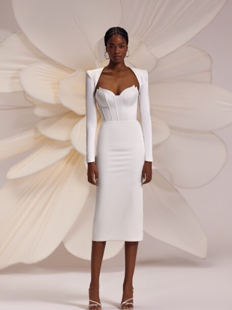 Naya 1 wedding dress by Eva Lendel Less is More 4