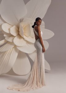 Noam 4 wedding dress by eva lendel less is more 4