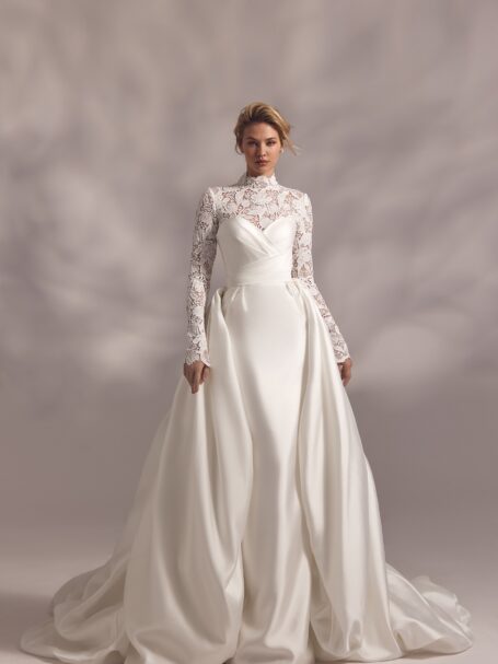 Olympia 1 wedding dress by Eva Lendel Less is More 4