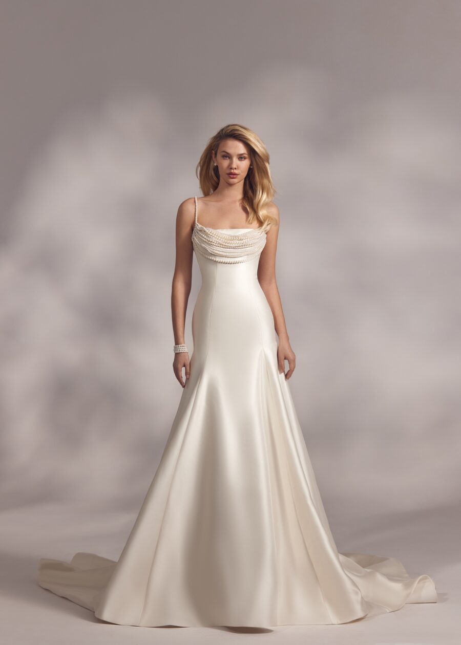 Ora 1 wedding dress by eva lendel less is more 4