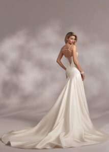 Ora 3 wedding dress by eva lendel less is more 4