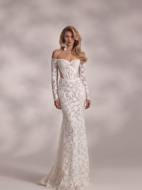 Priyanka 1 wedding dress by Eva Lendel Less is More 4