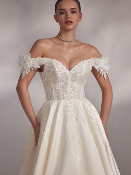 Viviana 2 wedding dress by Eva Lendel Less is More 4