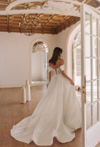 Gemini 3 wedding dress by woná concept