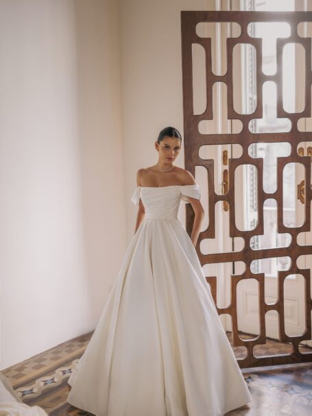 Palmer 1 wedding dress by WONÁ Concept