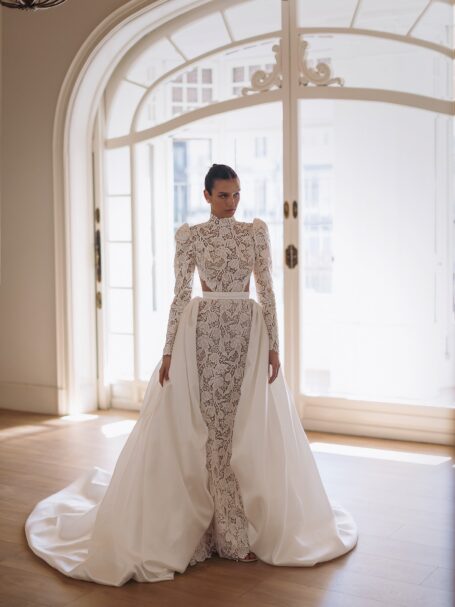 Rodeo 1 wedding dress by WONÁ Concept