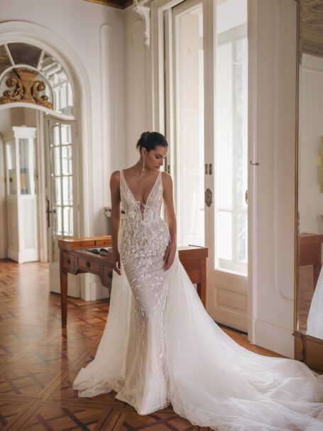 Tacoma 1 wedding dress by WONÁ Concept