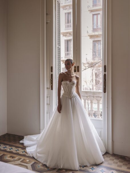 True 1 wedding dress by WONÁ Concept