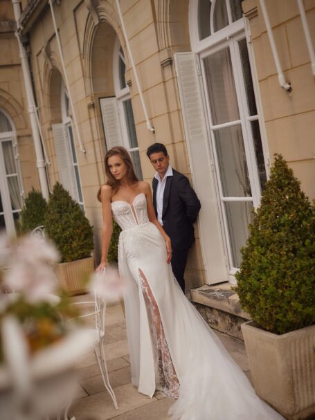 Montblanc 1 wedding dress by Eva Lendel from Love Story collection