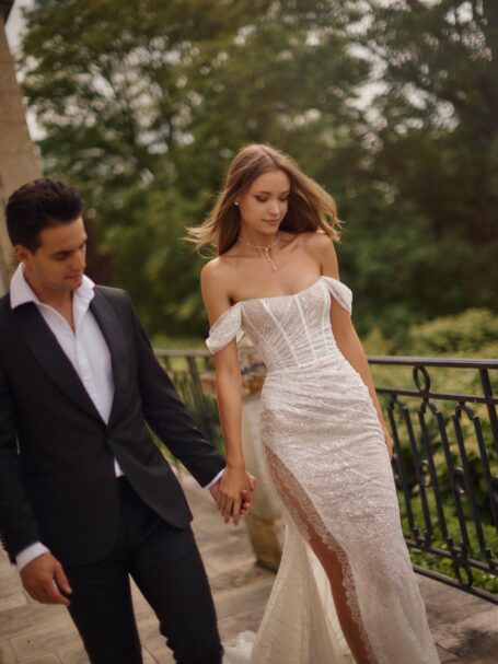 Saga 1 wedding dress by Eva Lendel from Love Story collection