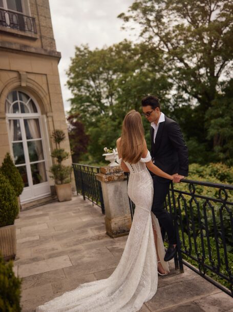 Saga 4 wedding dress by Eva Lendel from Love Story collection