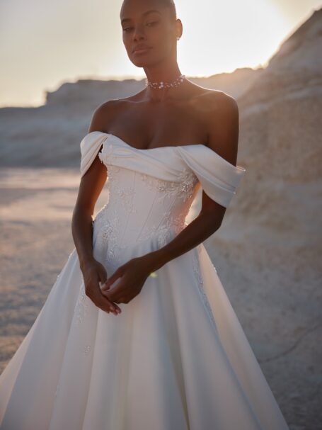 Chabli 2 весільна сукня Eva Lendel з колекції Venus