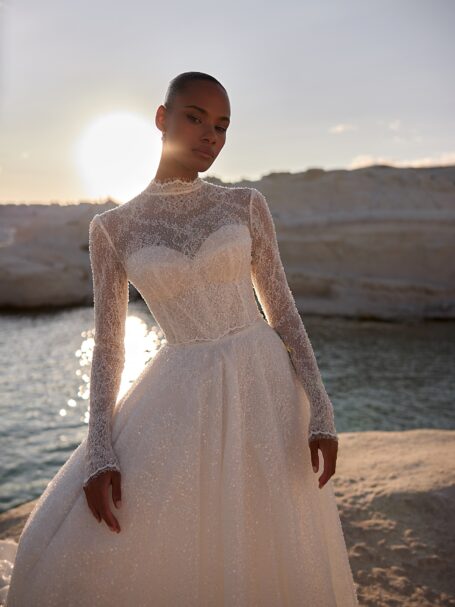 Linden 2 весільна сукня Eva Lendel з колекції Venus