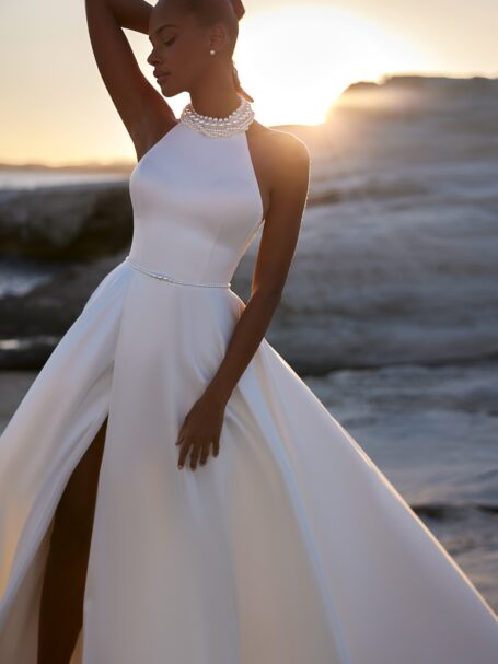 Oneiro 2 весільна сукня Eva Lendel з колекції Venus