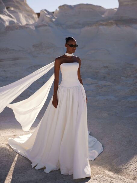 Saba 1 весільна сукня Eva Lendel з колекції Venus