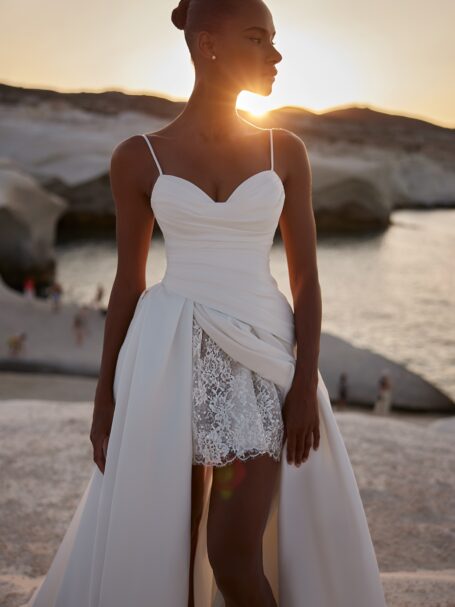 Sami 2 весільна сукня Eva Lendel з колекції Venus