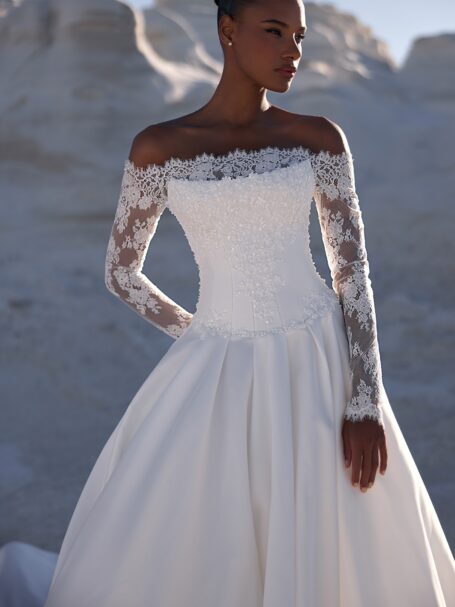 Santana 2 весільна сукня Eva Lendel з колекції Venus